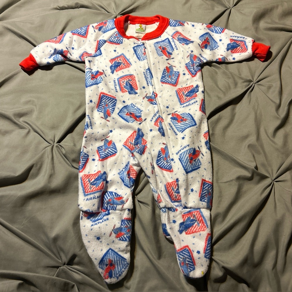 VINTAGE‎ Sesame Street Easy Zip-Up Footed Sleeper 0-6 Months Airplanes
